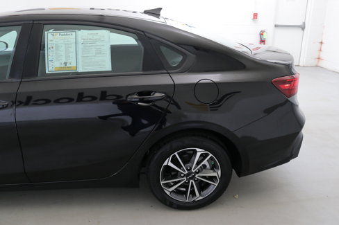 Used 2023 Kia Forte LXS image 5