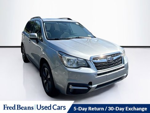 Used 2017 Subaru Forester 2.5i Premium image 1
