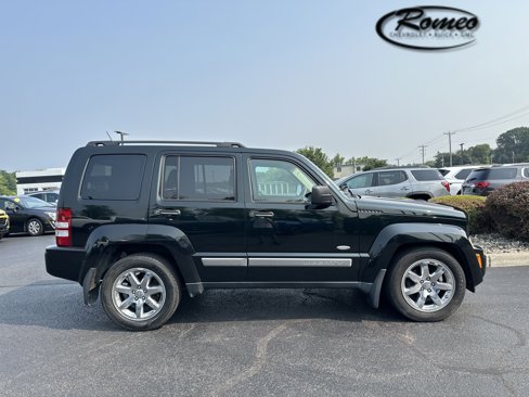 Used 2012 Jeep Liberty Sport image 4