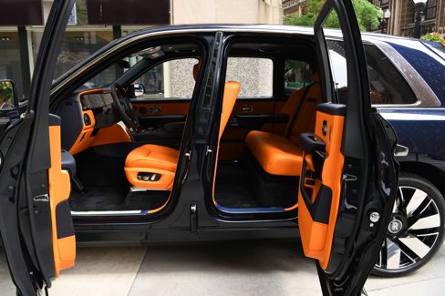 New 2025 Rolls-Royce Cullinan image 8