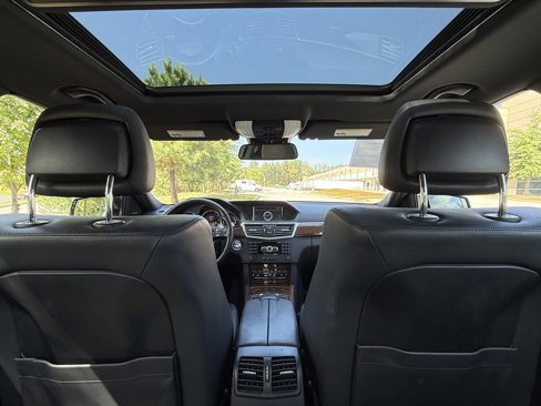 Used 2012 Mercedes-Benz E 350 4MATIC Sedan image 33
