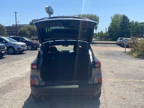 New 2025 Ford Escape ST-Line w/ Tech Pack #1 image 18
