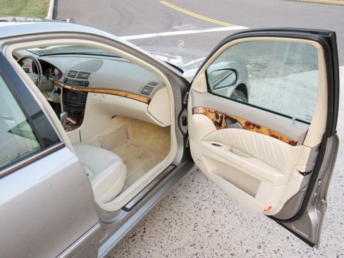 Used 2006 Mercedes-Benz E 350 Sedan image 21