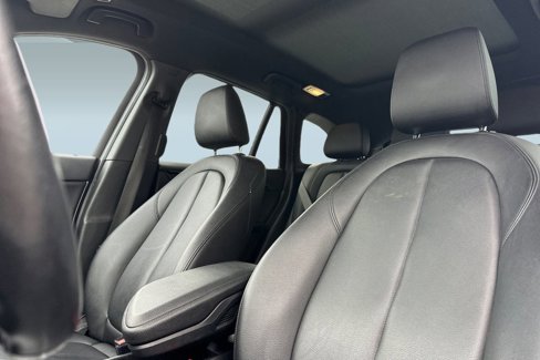 Used 2020 BMW X1 xDrive28i image 23