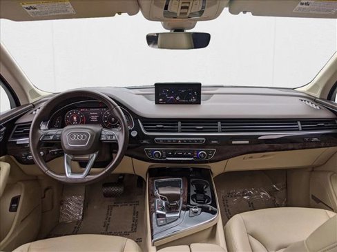 Used 2019 Audi Q7 3.0T Prestige w/ Prestige Package image 18