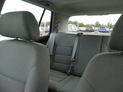 Used 2006 Volkswagen Golf GLS image 38