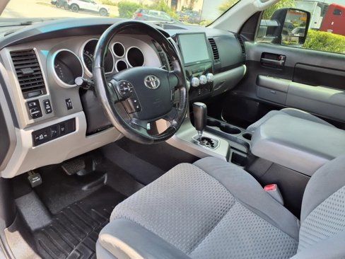 Used 2013 Toyota Tundra 4x4 CrewMax image 21