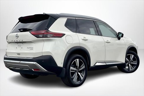 Used 2021 Nissan Rogue Platinum image 5