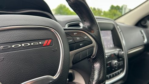 Used 2020 Dodge Durango SXT image 32