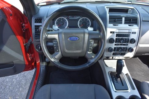 Used 2011 Ford Escape XLT w/ 202A Rapid Spec Order Code image 34