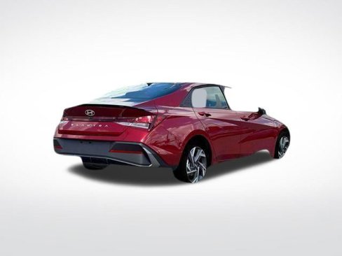 New 2025 Hyundai Elantra Sport image 7