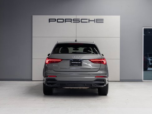 Used 2020 Audi Q3 2.0T Premium Plus w/ Premium Plus Package image 6