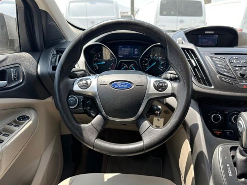 Used 2015 Ford Escape SE image 27
