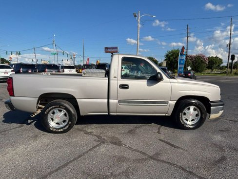 Used 2004 Chevrolet Silverado 1500 2WD Regular Cab image 2