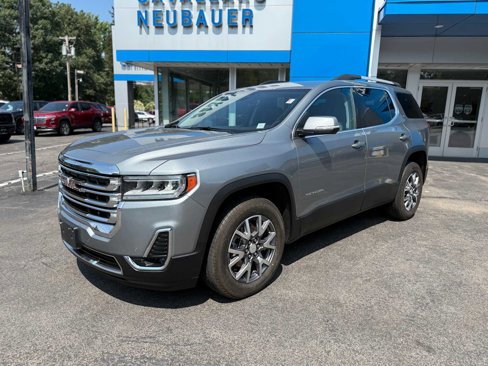 Used 2023 GMC Acadia SLT w/ Preferred Package image 1