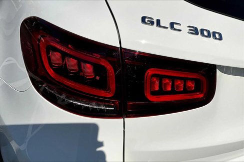 Certified 2022 Mercedes-Benz GLC 300 image 27