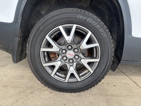 Used 2020 GMC Acadia SLE image 38