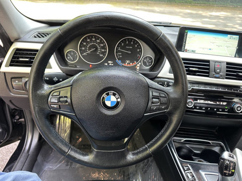 Used 2016 BMW 320i xDrive Sedan image 12