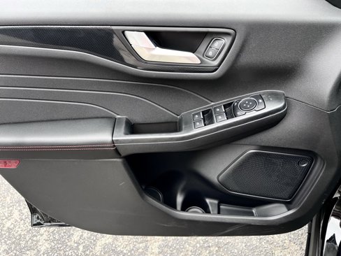 New 2025 Ford Escape ST-Line w/ Tech Pack #1 image 12