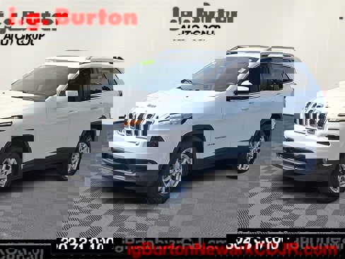 Certified 2018 Jeep Cherokee Latitude w/ Cold Weather Group image 3