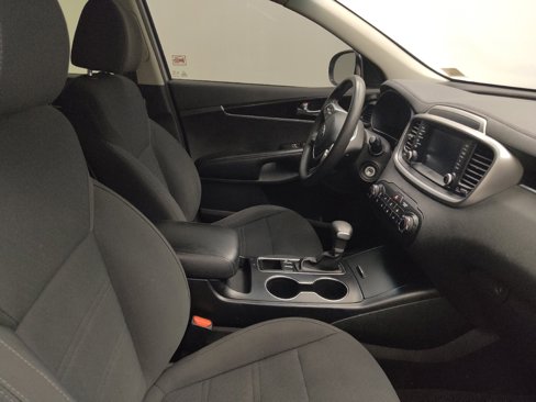 Used 2020 Kia Sorento LX image 21
