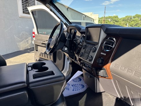 Used 2013 Ford F350 Lariat image 17