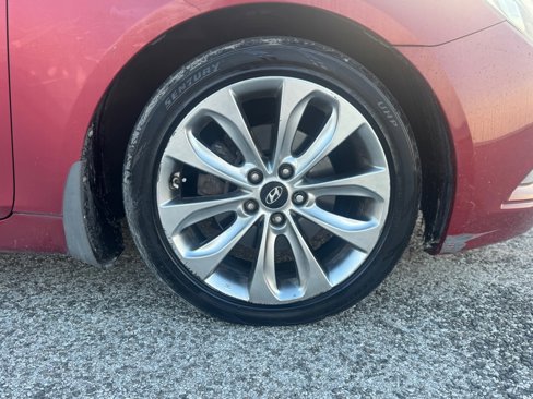 Used 2013 Hyundai Sonata SE w/ Navigation & Sunroof Pkg image 9