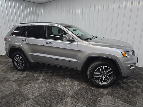 Used 2021 Jeep Grand Cherokee Limited image 1