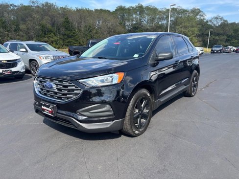 Used 2020 Ford Edge SE image 11