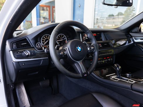 Used 2016 BMW 528i Sedan image 18