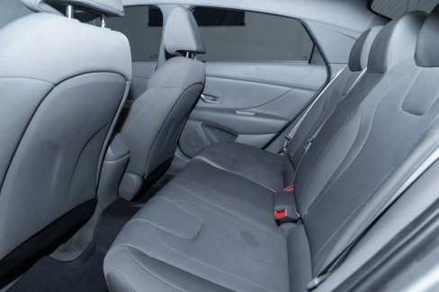 Used 2023 Hyundai Elantra SE image 23
