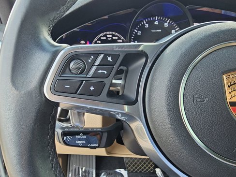 Certified 2019 Porsche Cayenne w/ Premium Package image 36