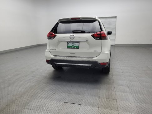 Used 2017 Nissan Rogue SL w/ SL Premium Package image 7