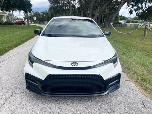 Used 2020 Toyota Corolla SE image 2