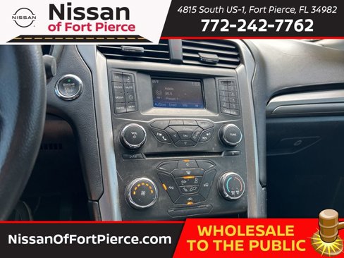 Used 2017 Ford Fusion S image 23
