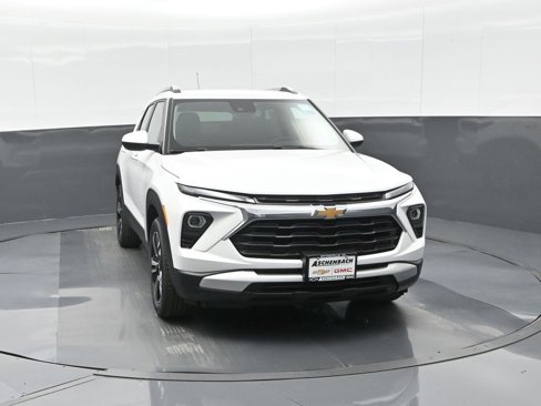 New 2025 Chevrolet TrailBlazer LT w/ Convenience Package image 3