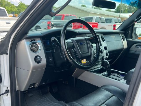 Used 2016 Ford Expedition XLT w/ Equipment Group 202A image 12
