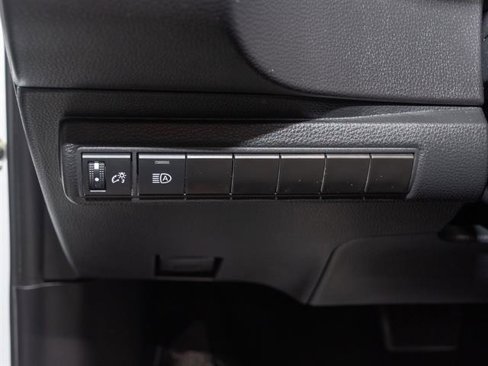 Used 2022 Toyota Corolla LE image 10