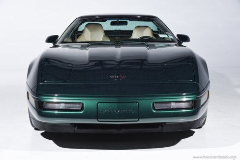 Used 1994 Chevrolet Corvette Coupe image 2