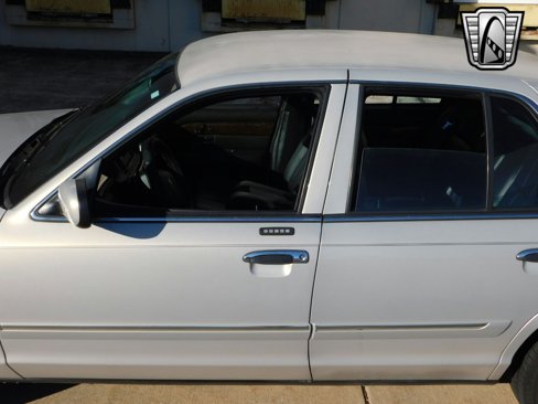 Used 2008 Mercury Grand Marquis LS image 9