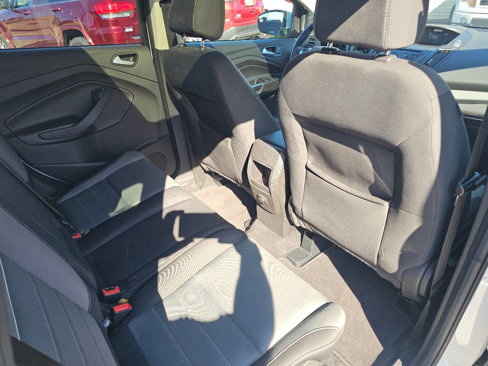 Used 2015 Ford Escape SE image 32