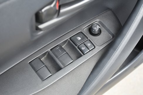 Used 2022 Toyota Corolla LE w/ LE Convenience Package image 27