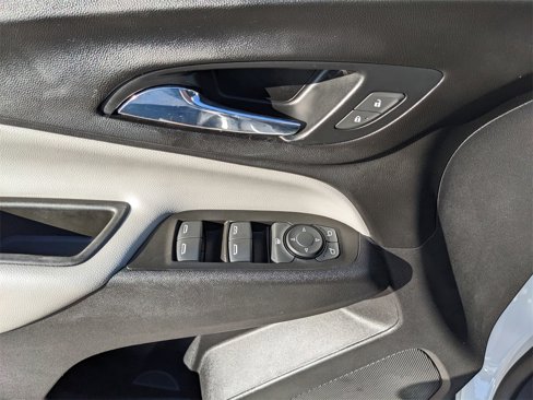 Used 2021 Chevrolet Equinox LT image 20