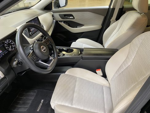 Used 2023 Nissan Rogue SV image 20