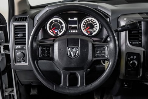 Used 2018 RAM 2500 Tradesman w/ Chrome Appearance Group image 16