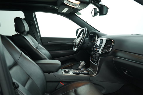 Used 2019 Jeep Grand Cherokee Limited w/ Luxury Group II image 11