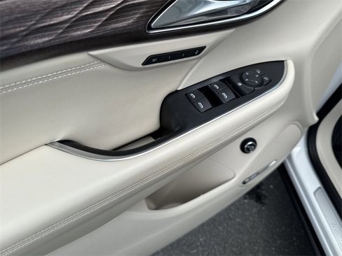 Certified 2021 Buick Envision Avenir image 24