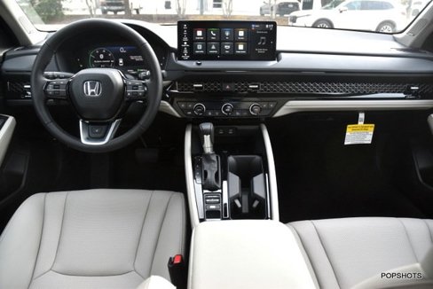 Used 2020 Toyota RAV4 XLE image 14