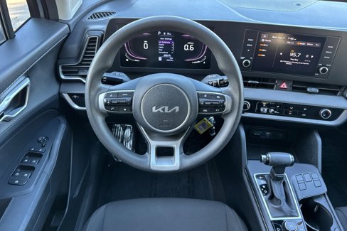 Used 2023 Kia Sportage LX image 16