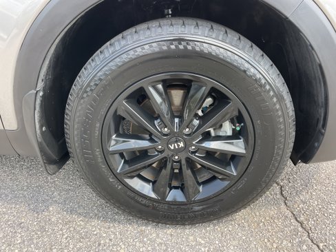 Used 2019 Kia Sorento L image 20